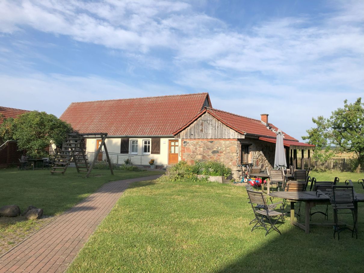 FW6_Arbeiterhaus_Außenansicht_1210px.jpg